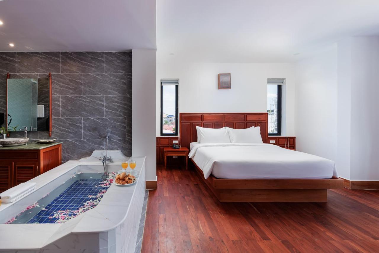 Two Seasons Siem Reap Hotel Экстерьер фото Deluxe Room