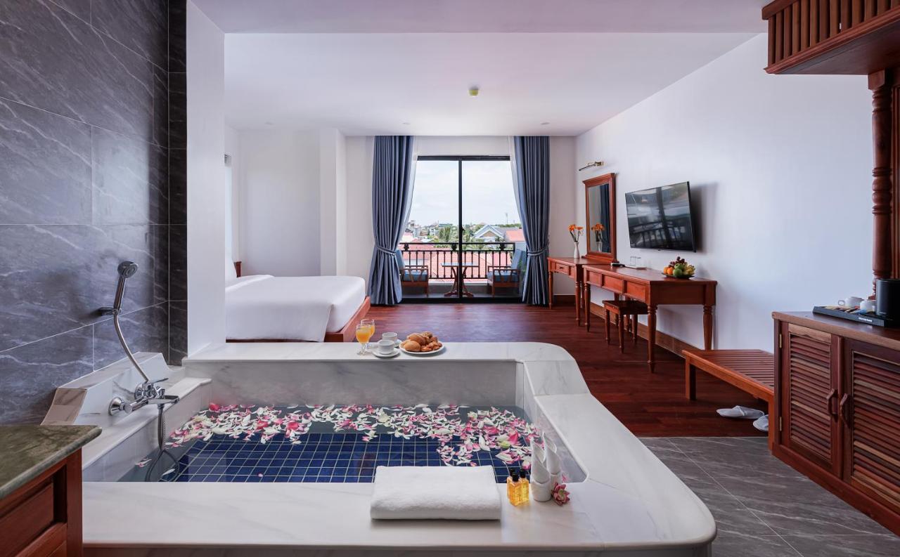 Two Seasons Siem Reap Hotel Экстерьер фото Deluxe Pool Access