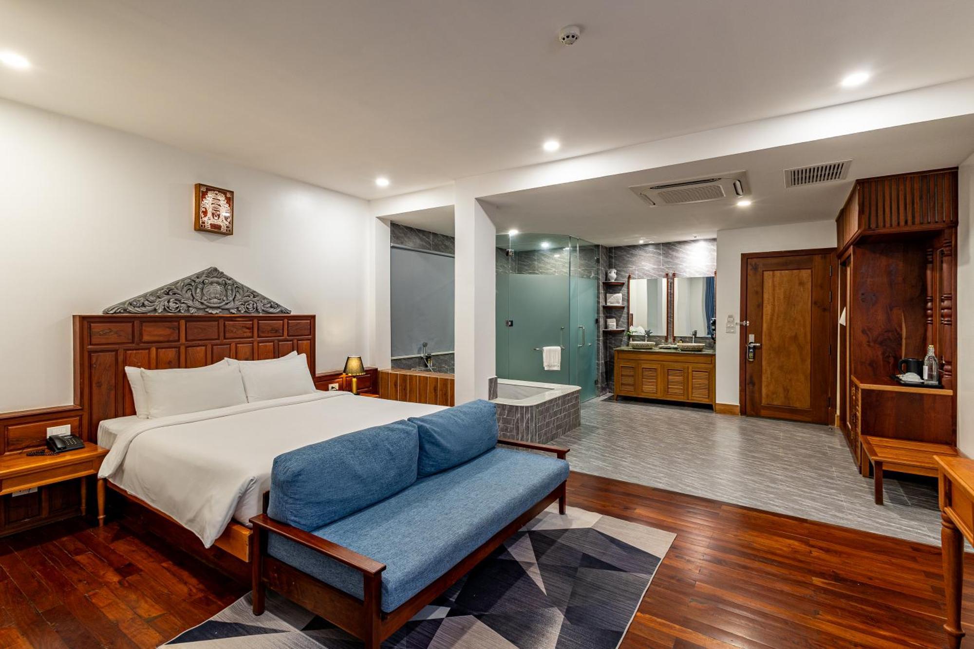 Two Seasons Siem Reap Hotel Экстерьер фото Deluxe Suite